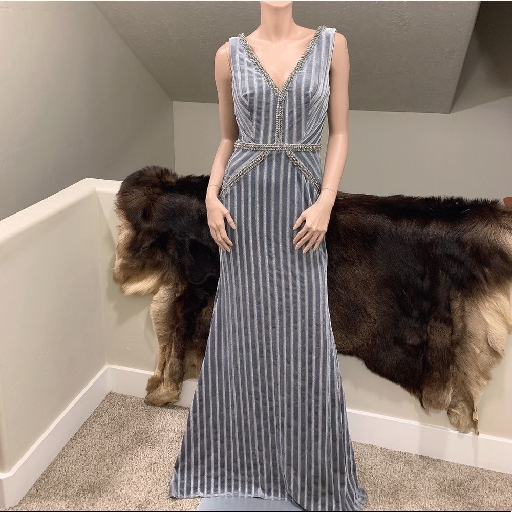 Elegant V-Neck Striped Velvet Beaded Evening Dress